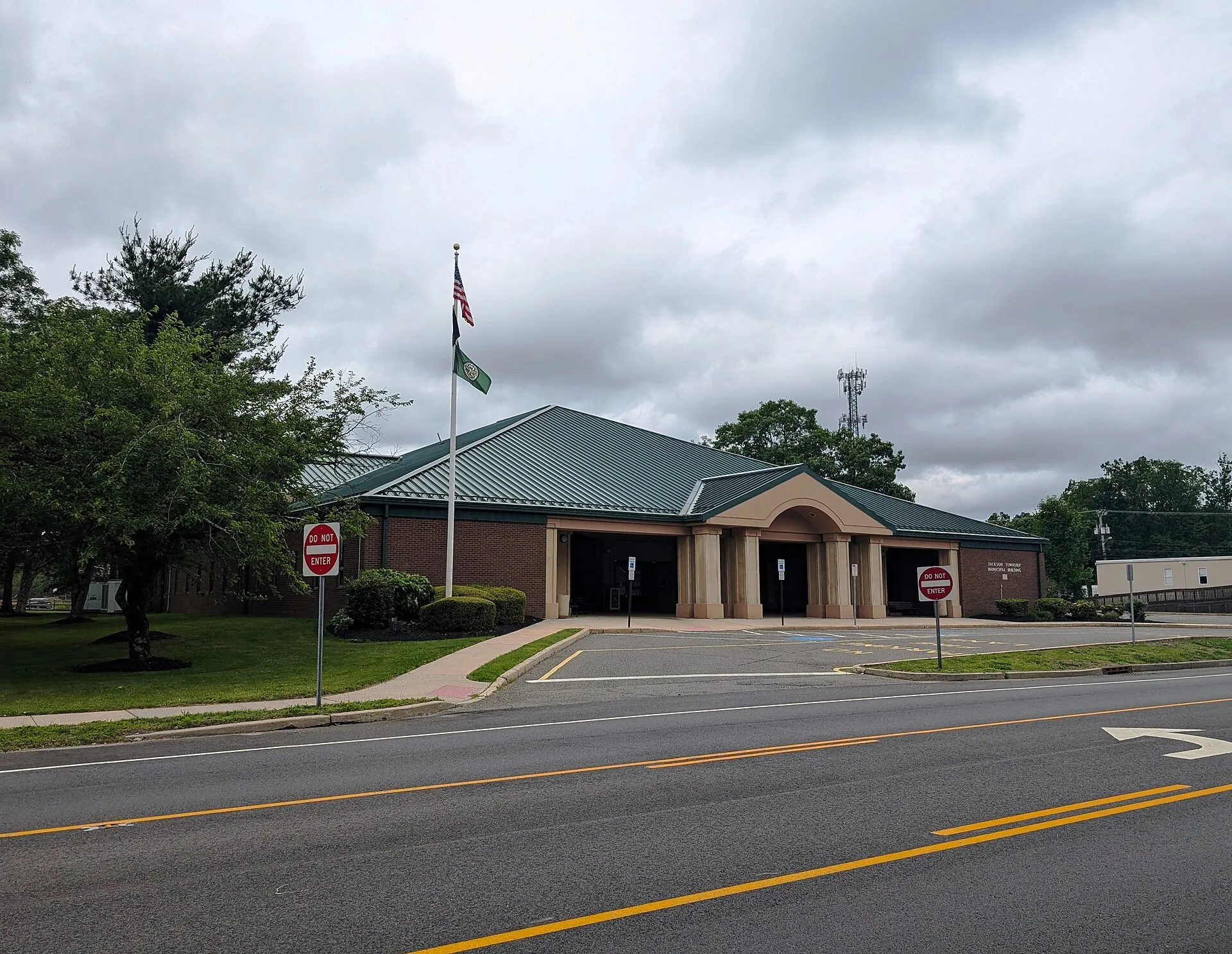 Photo of the Jackson Township, New Jersey Municipal Building. Photo taken from County Route 528 (West Veterans Highway) looking southwest