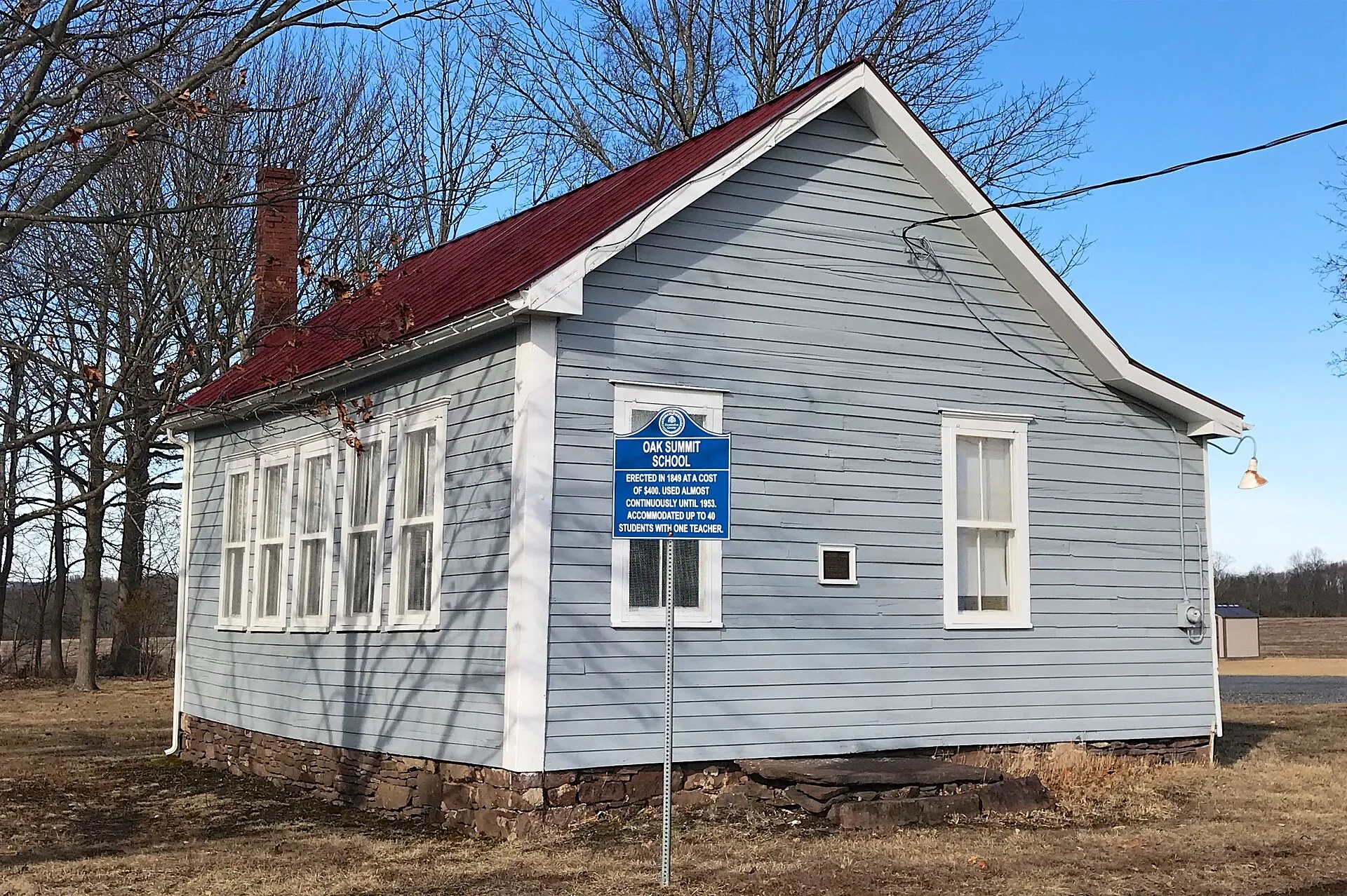 The Oak Summit School next to the Old Stone Church, Kingwood Township