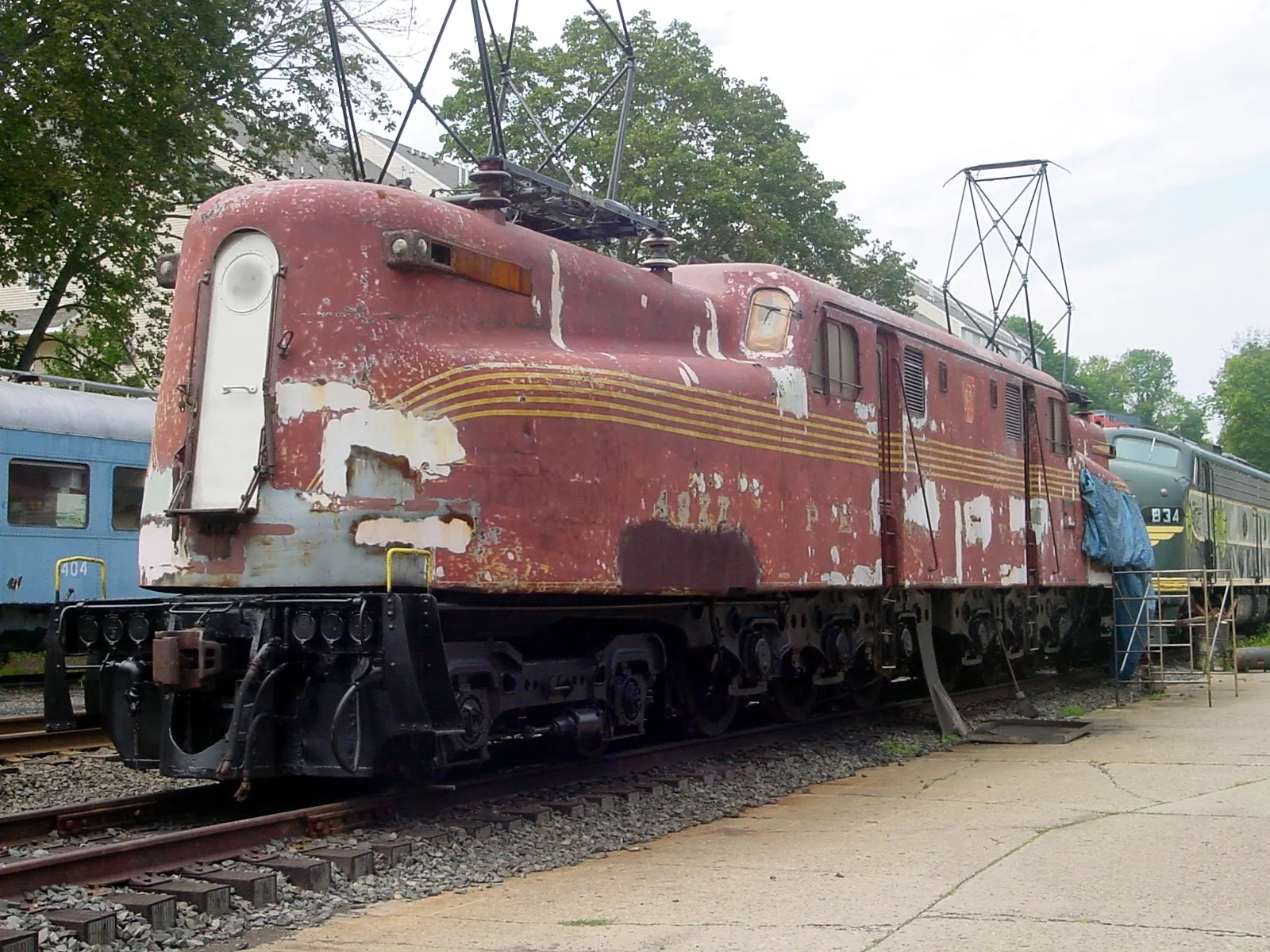 A Pennsylvania Railroad GG1 locomotive at Lebanon Station
