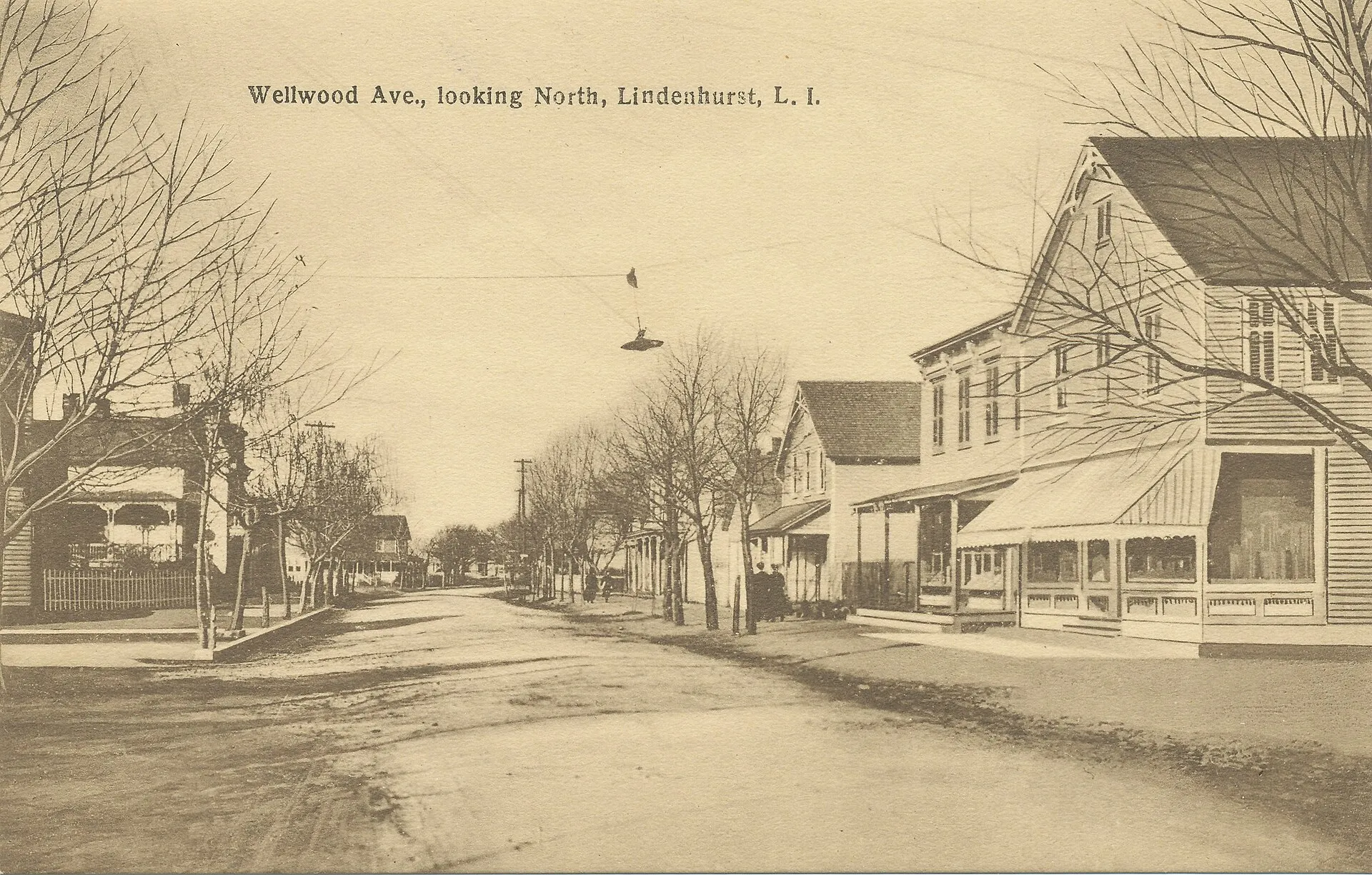 Wellwood Avenue looking north in Lindenhurst