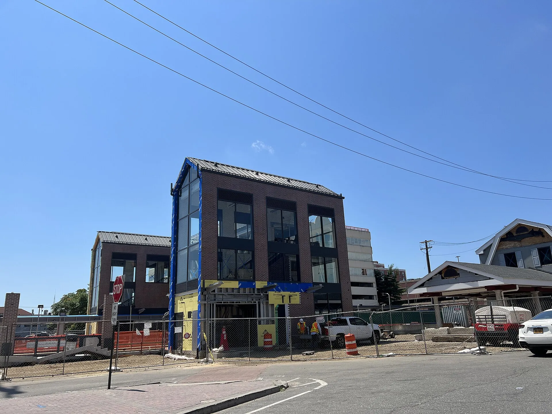 The Mineola LIRR Station, showing construction of the new station structures, July 2022