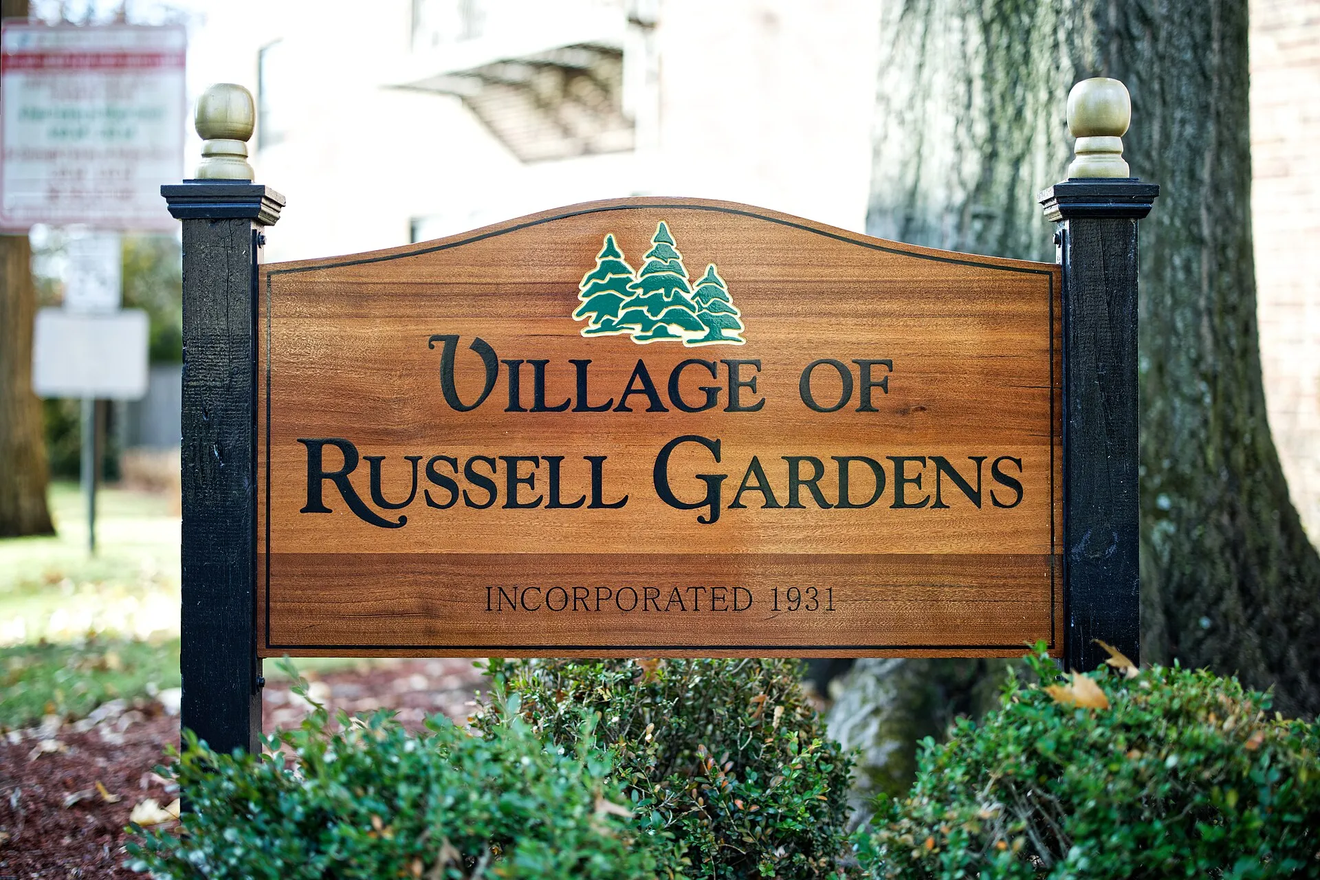 Russell Gardens welcome sign, December 2024