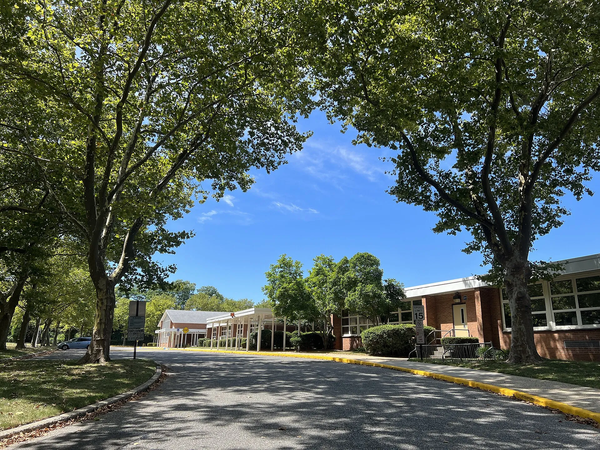 Guggenheim Elementary School (Port Washington UFSD) in Sands Point, August 2022