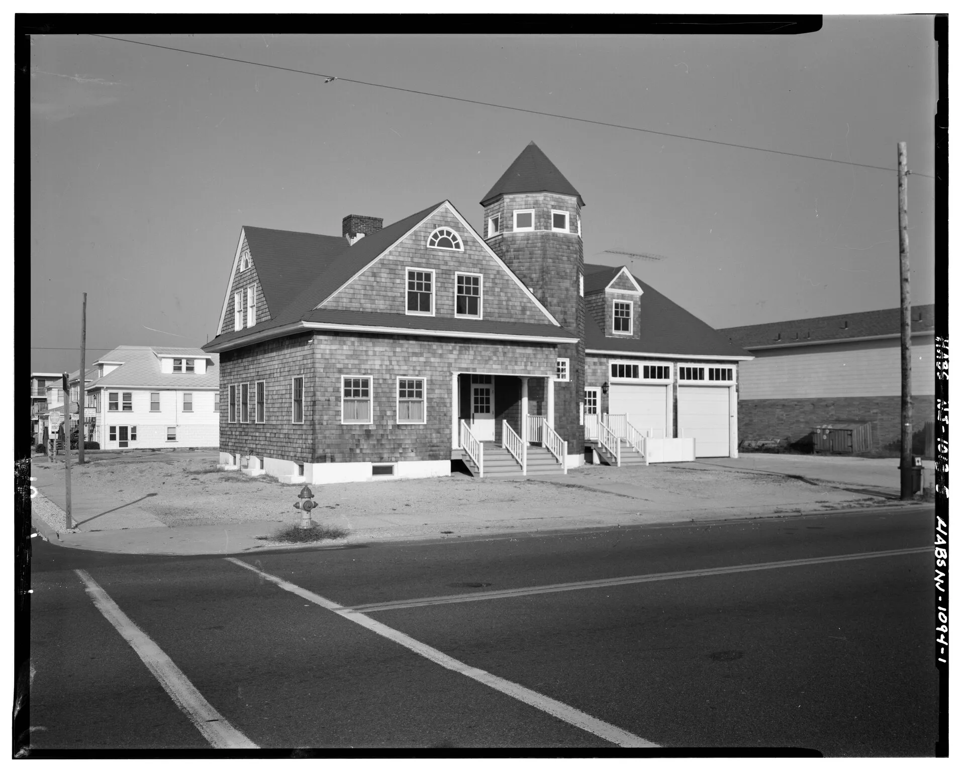 File:GENERAL VIEW LOOKING NORTHWEST (BUILT 1872) - Barnegat Lifesaving Station, Decateur and Ocean Boulevards, Barnegat, Ocean County, NJ HABS NJ,15-BAR,3-1.tif