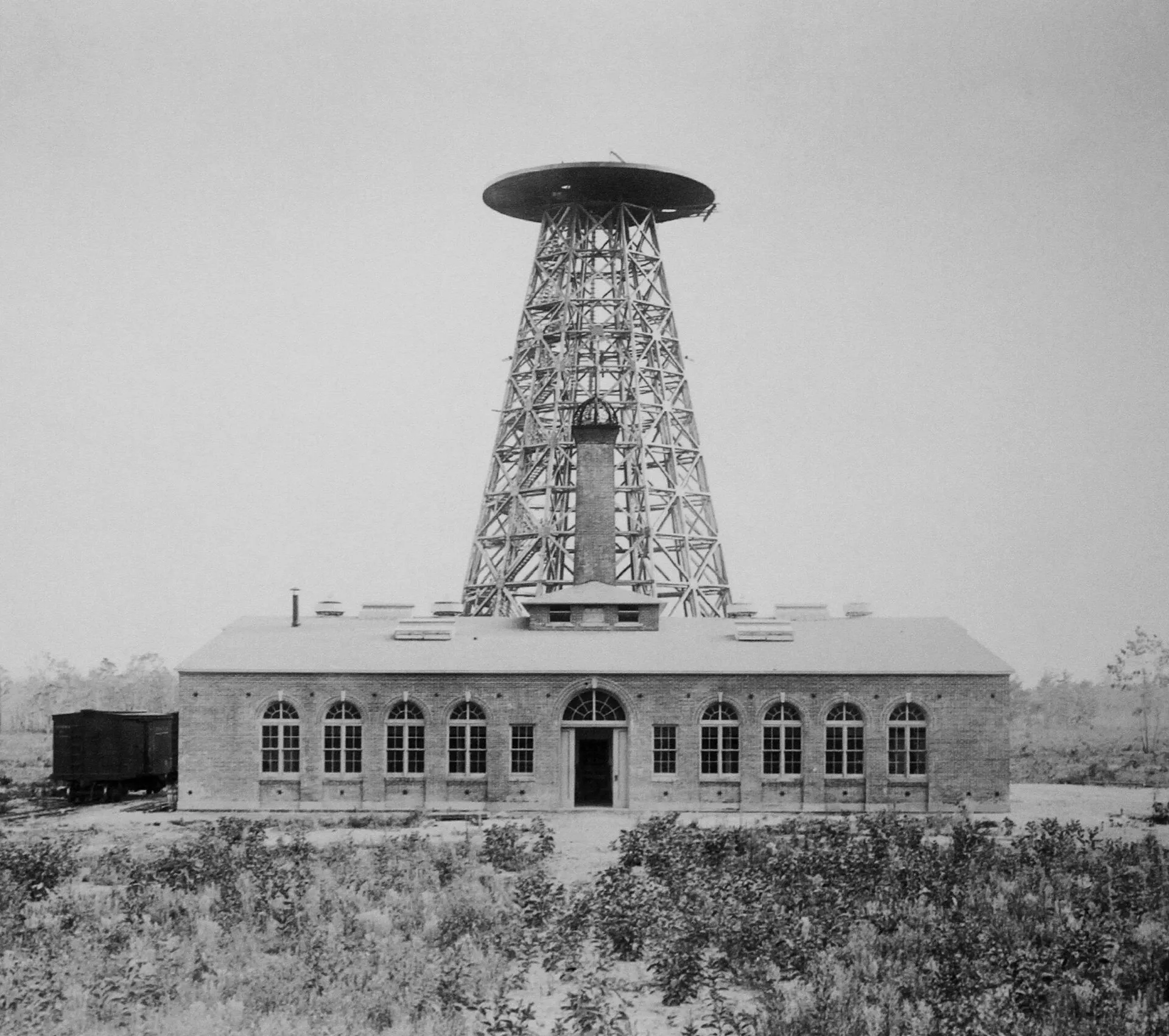 Tesla's Wardenclyffe plant on Long Island in partial stage of completion. Work on the 55-foot diameter cupola had not yet begun. Note
