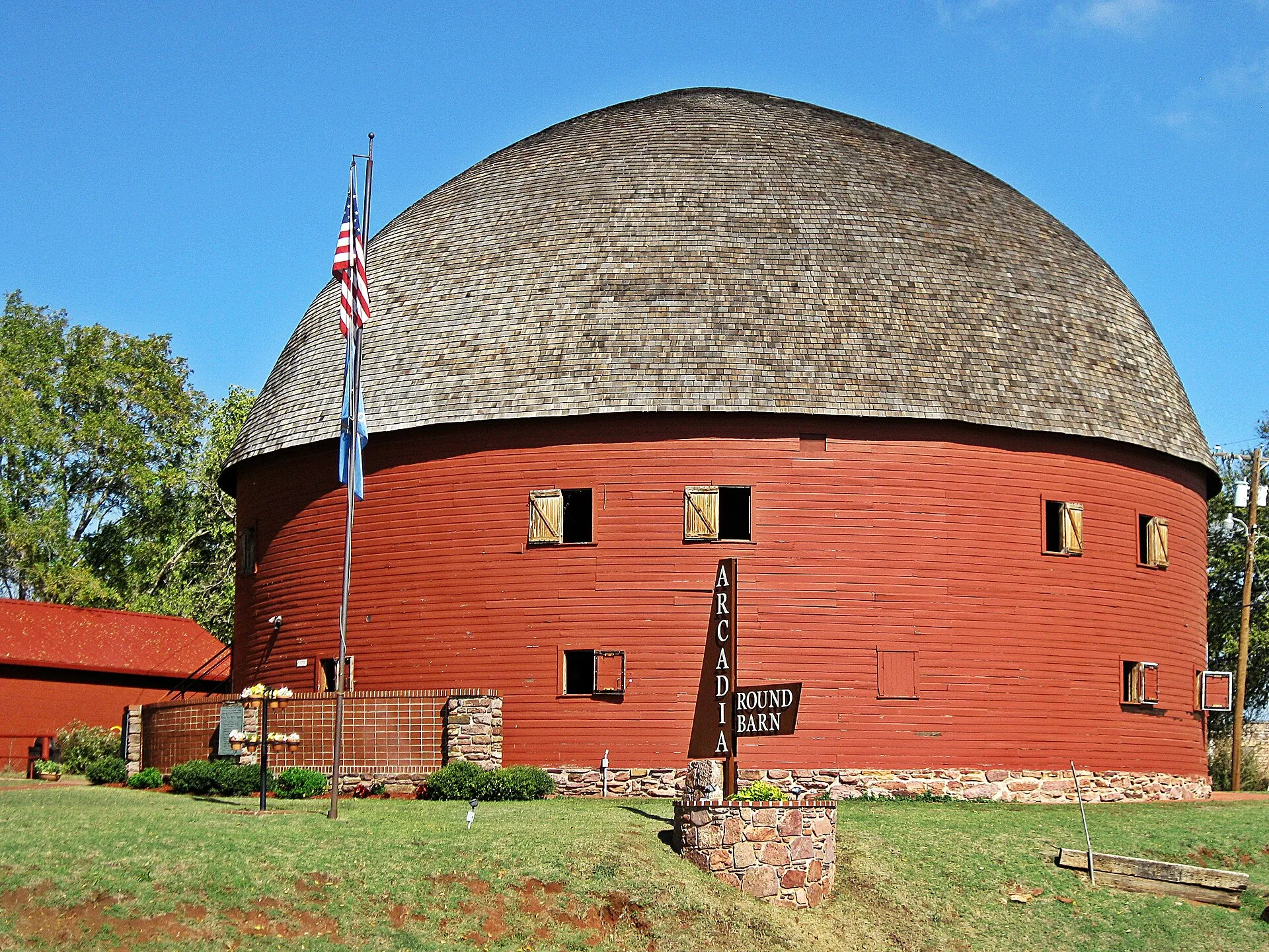 The Arcadia Round Barn in the fall — the iconic Route 66 landmark in Arcadia, Oklahoma.