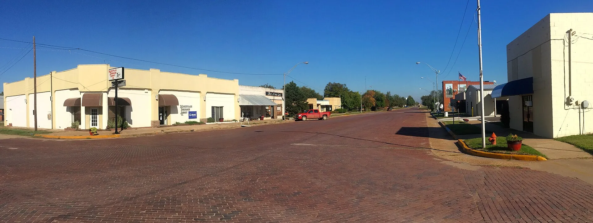 Davenport's Broadway Avenue brick street.