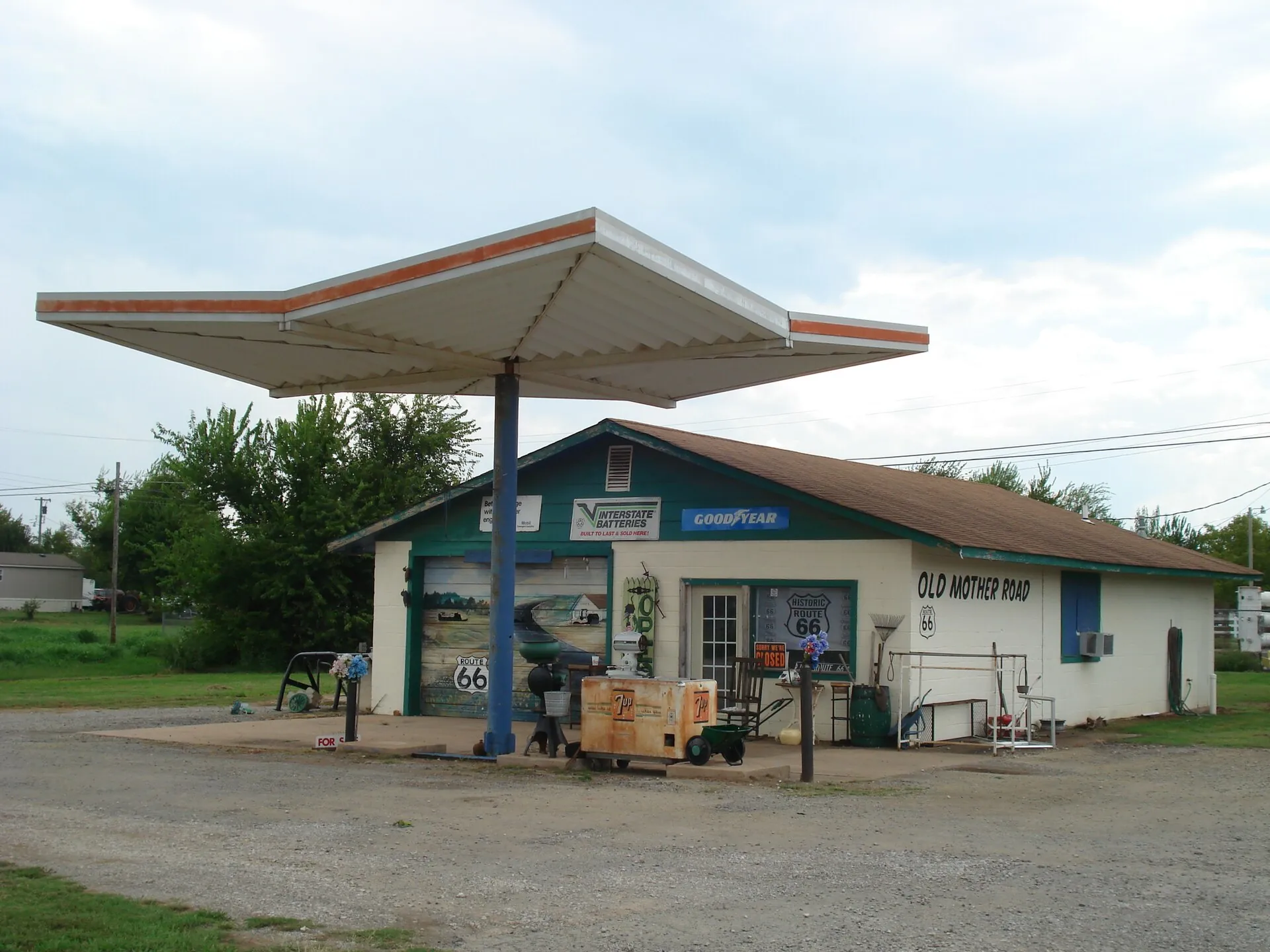 An old service station in Davenport, Oklahoma (Route 66 era).