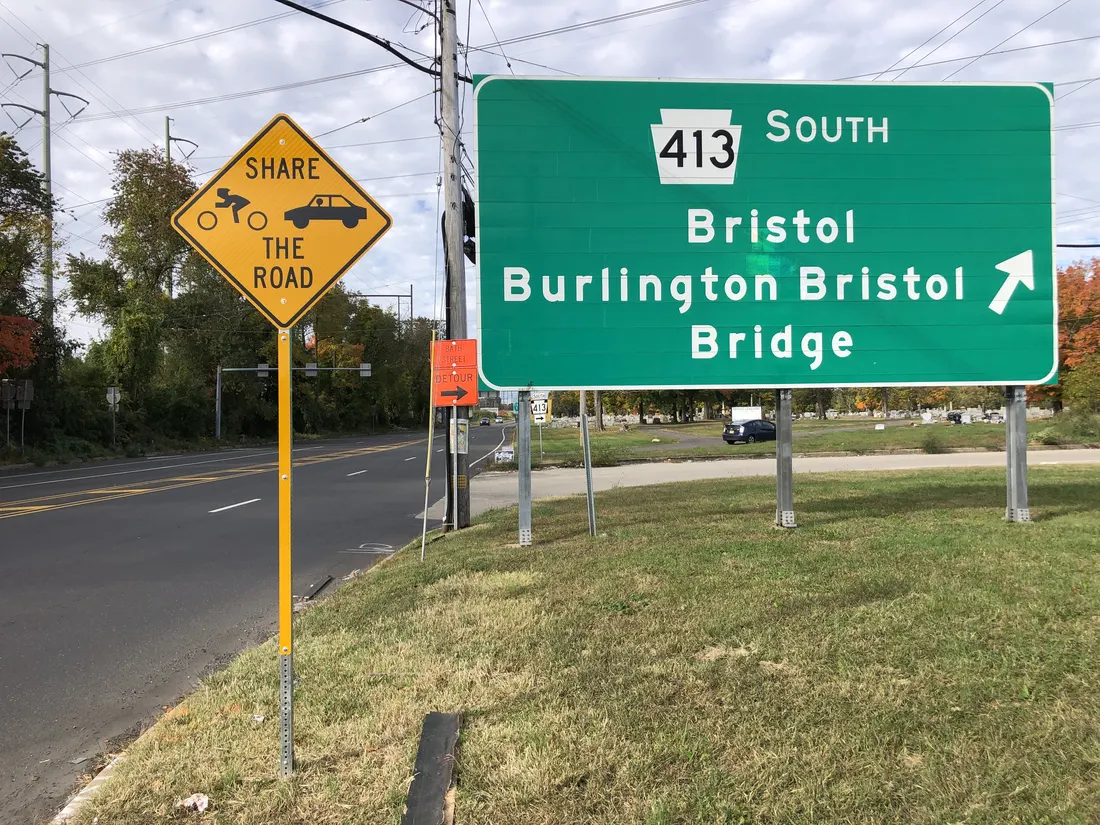 View south along U.S. Route 13 (Bristol Pike) at the exit for Pennsylvania State Route 413 SOUTH (Bristol, Burlington Bristol Bridge) in Bristol Township, Bucks County, Pennsylvania