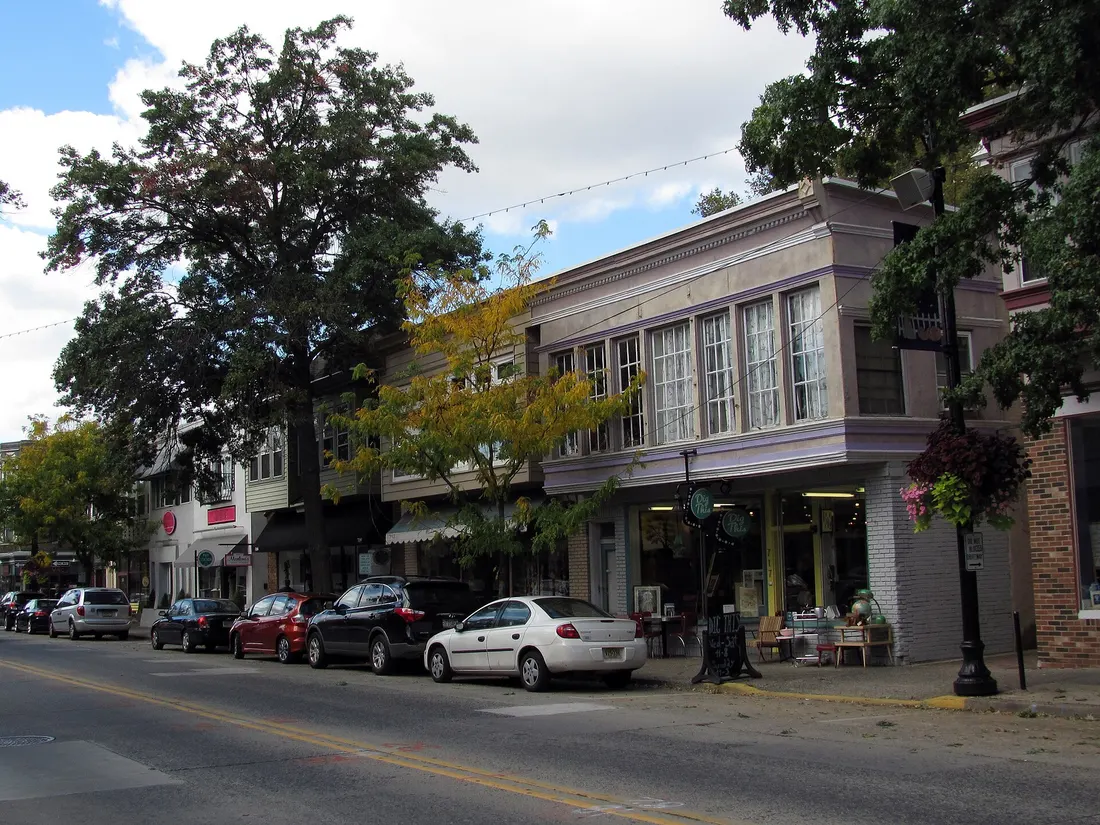 View of Collingswood Commercial Historic District, Collingswood, New Jersey, looking north from approximately 923 Haddon Avenue.