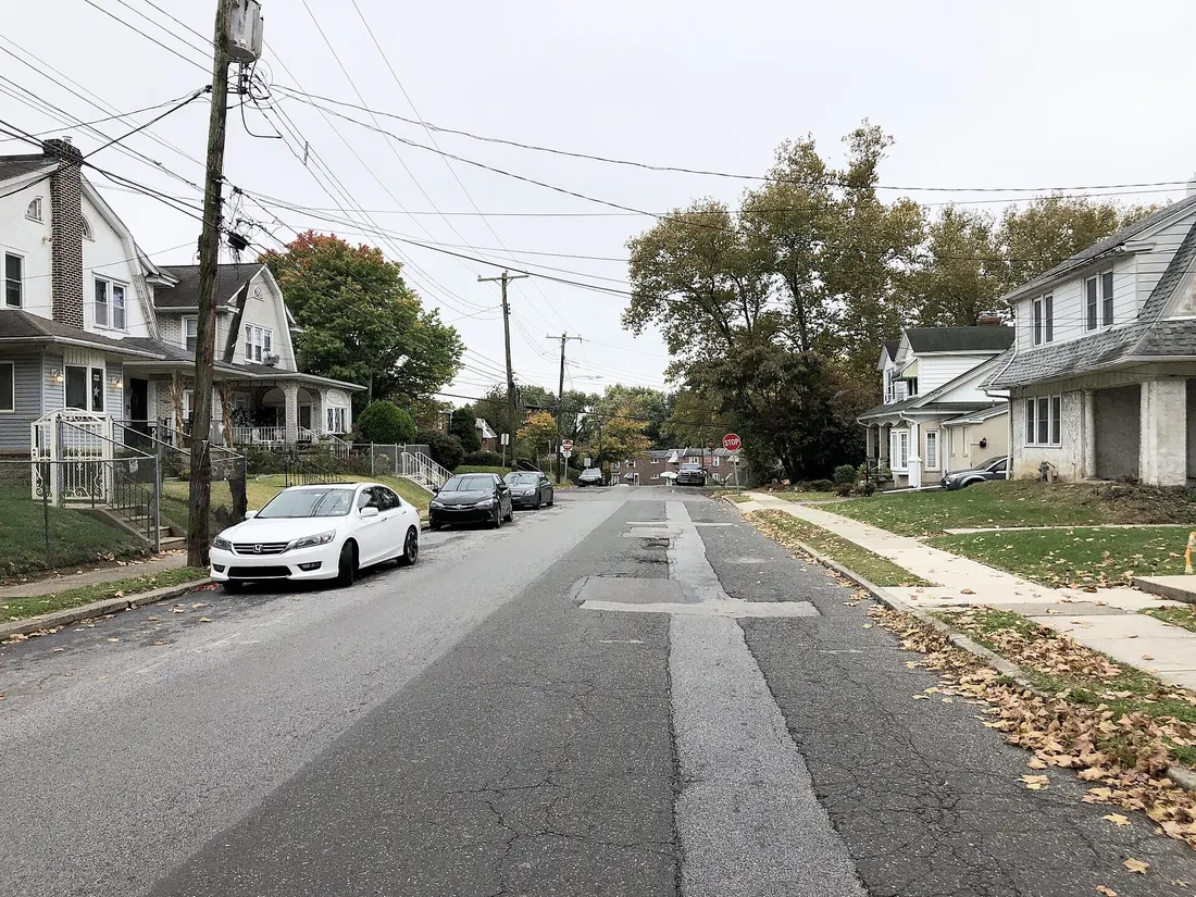 View south along South Fourth Street at Thatcher Avenue in Colwyn, Delaware County, Pennsylvania