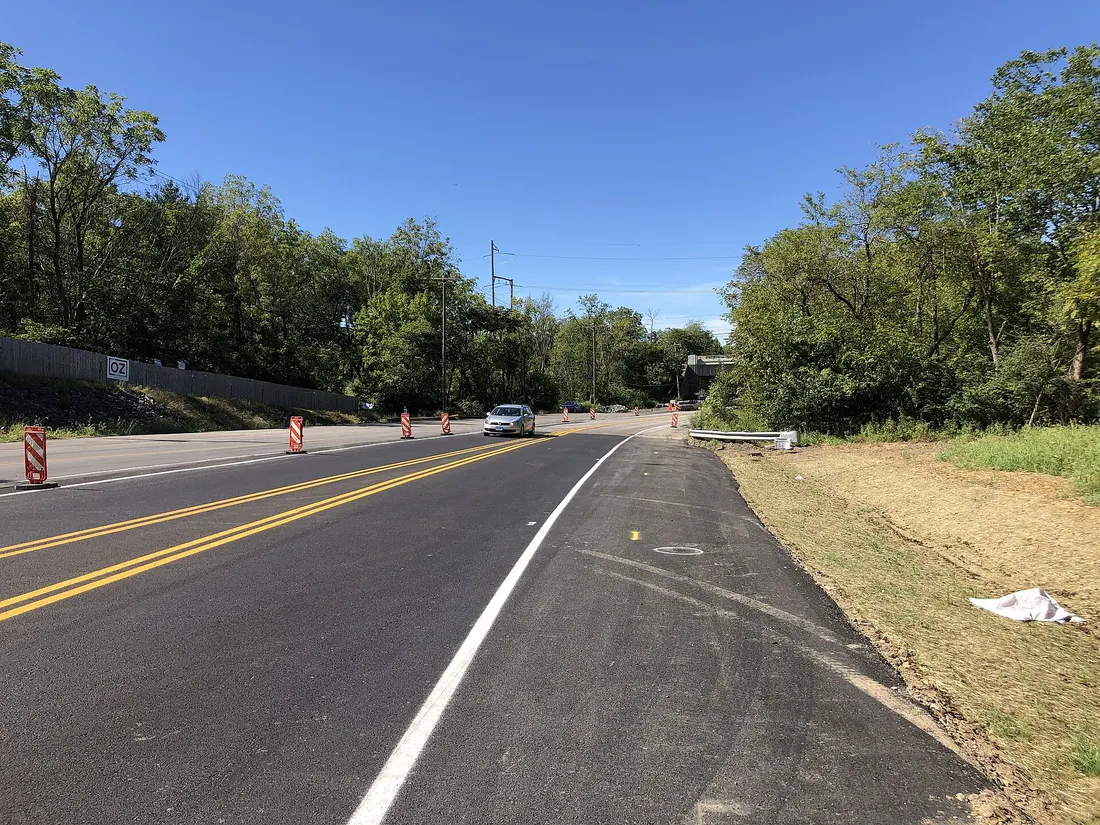 View south along U.S. Route 202 (Dekalb Pike) just south of School House Lane in Lower Gwynedd Township, Montgomery County, Pennsylvania
