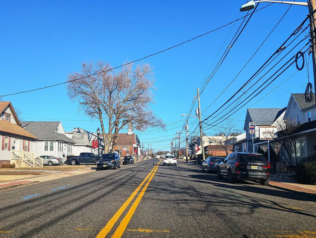 Photo of northbound County Route 551 Spur (West Kings Highway) in Mount Ephraim, New Jersey. Photo taken looking east-northeast between Center Avenue and James Street.