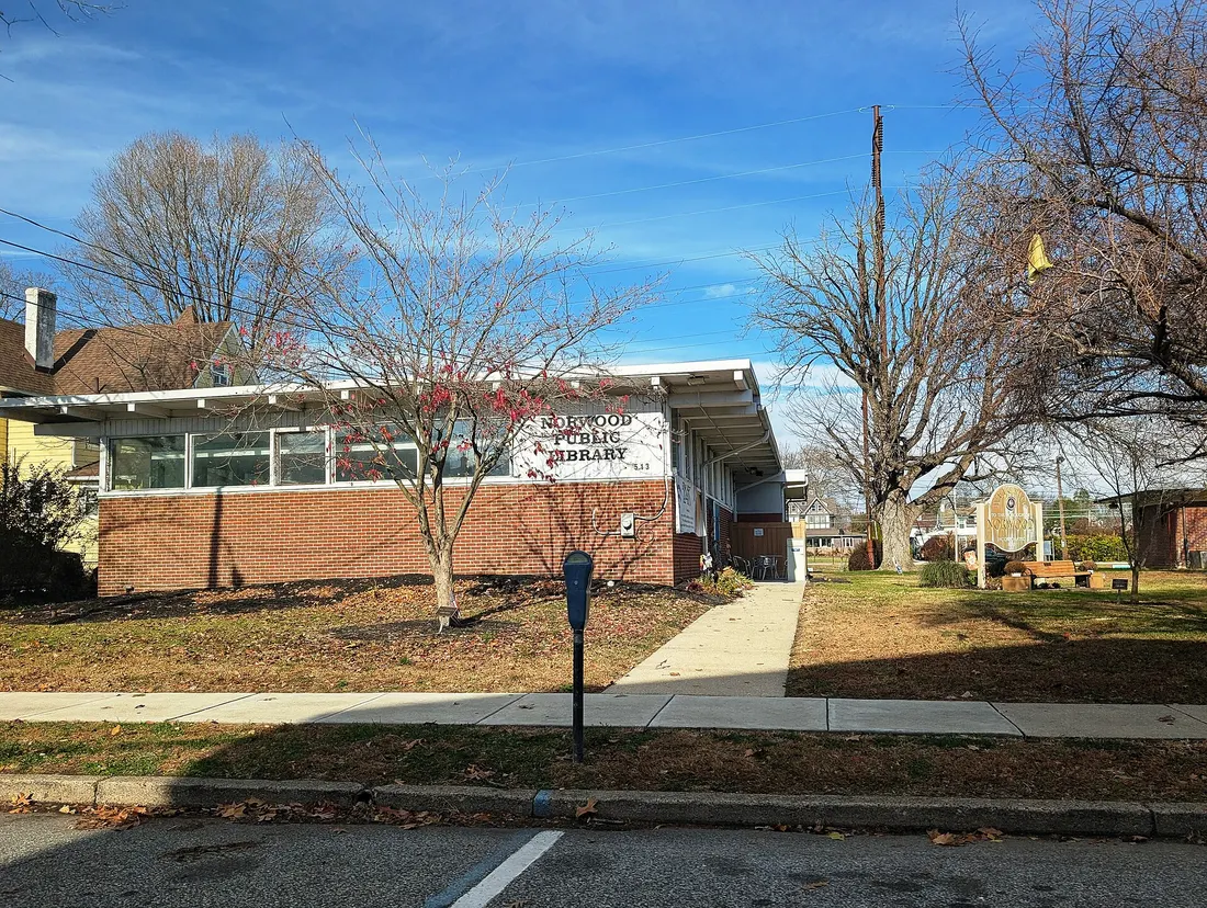 Photo of the Norwood Public Library in Norwood, Pennsylvania. Photo taken from Welcome Avenue looking north-northwest.