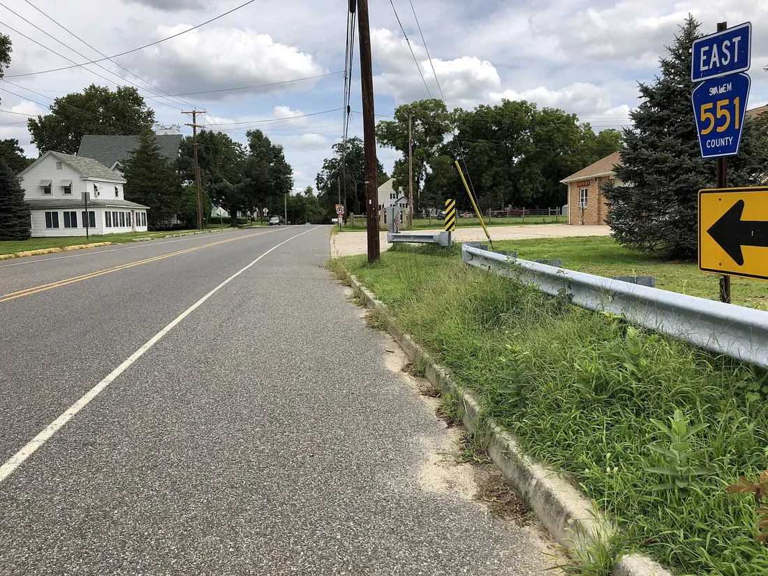 View north along Salem County Route 551 (Main Street/Pointers-Auburn Road) just north of Pennsville-Auburn Road in Oldmans Township, Salem County, New Jersey