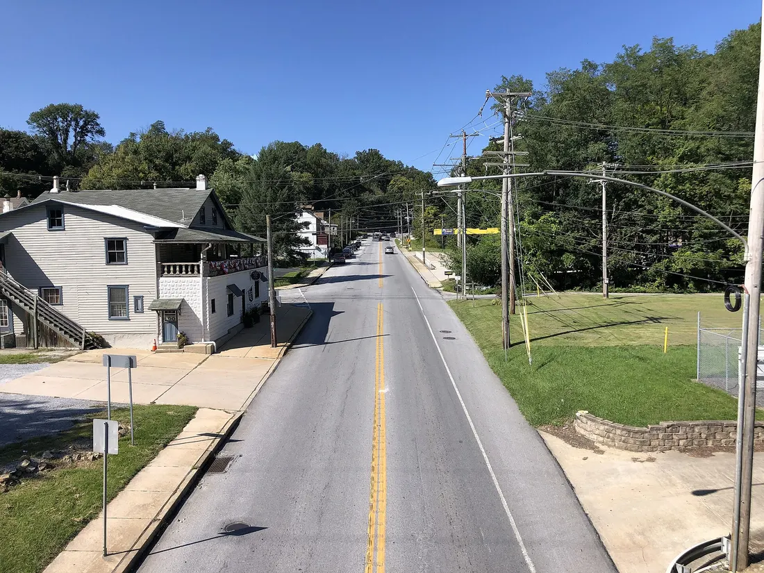 View north along Pennsylvania State Route 10 (Church Street) from the overpass for the rail line between Pennsylvania State Route 372 (First Avenue) and Main Street in Parkesburg, Chester County, Pennsylvania
