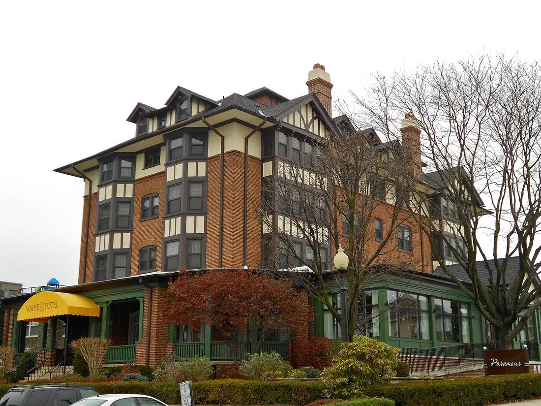 Wayne Hotel on the NRHP since November 5, 1987. At 139 East Lancaster Avenue, Wayne, Radnor Township, Delaware County, Pennsylvania. Also in the NRHP Downtown Wayne Historic District.