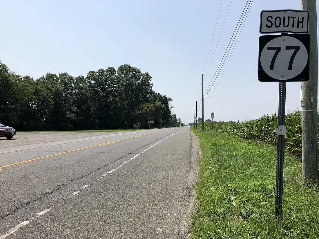 View south along New Jersey State Route 77 (Bridgeton Pike) just south of Salem County Route 666 (Monroeville-Swedesboro Road) in Upper Pittsgrove Township, Salem County, New Jersey