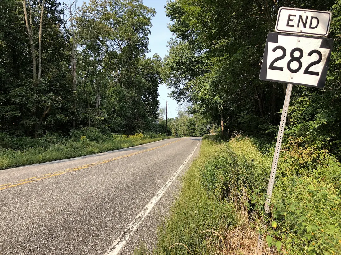 View west along Pennsylvania State Route 282 (Creek Road) just west of Church Road in West Nantmeal Township, Chester County, Pennsylvania