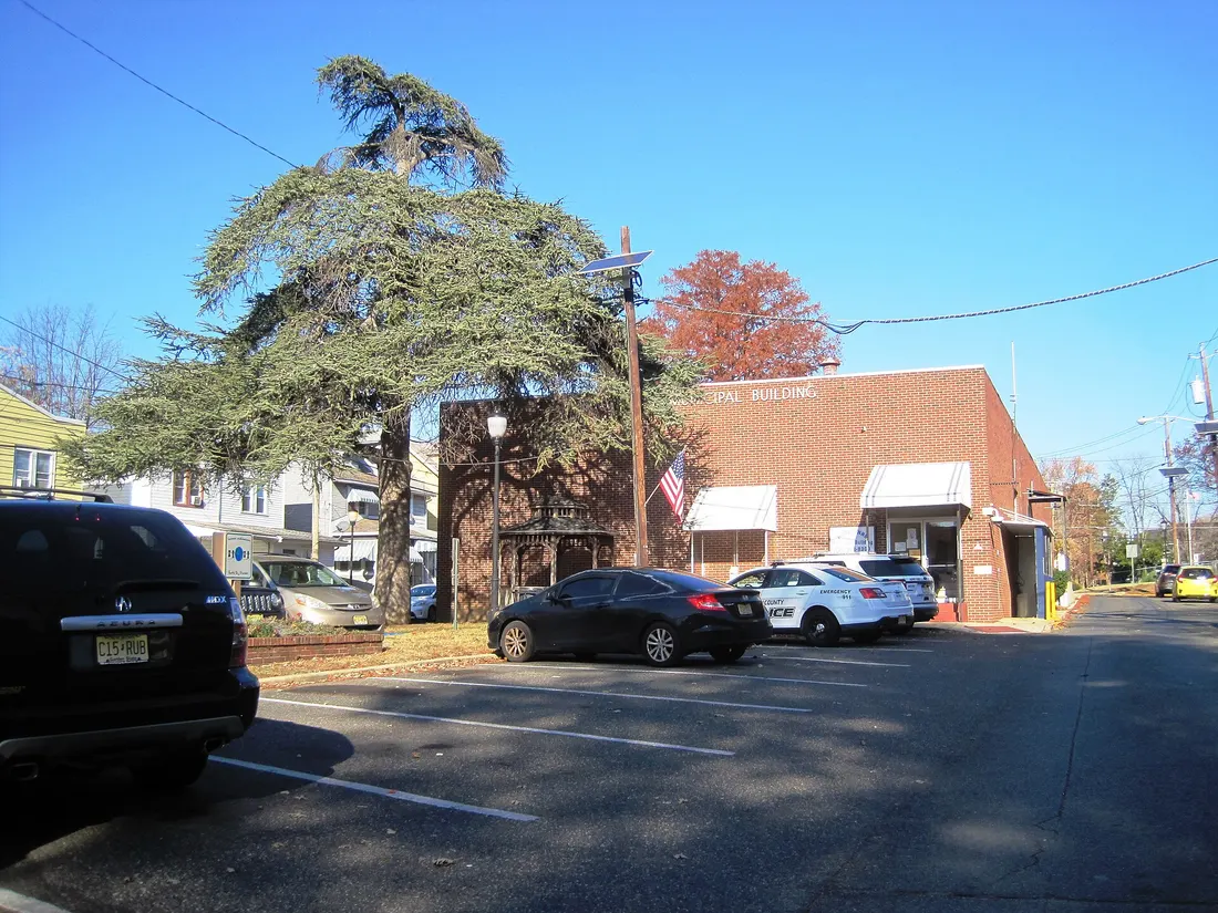 Photo of northbound Cooper Avenue in Woodlynne, New Jersey at the borough's municipal building. Photo taken looking north-northwest between 3rd Street and Woodlynne Avenue.