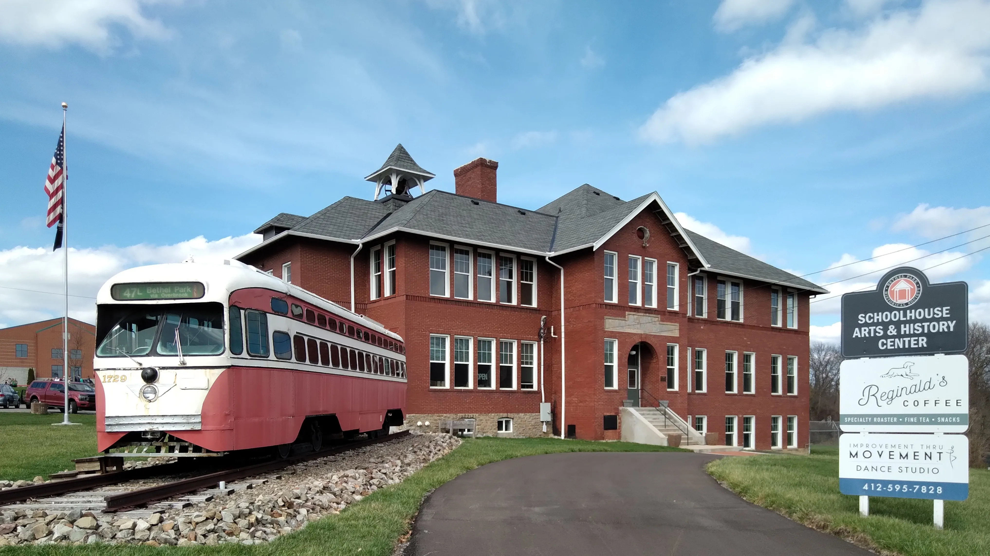 Schoolhouse Arts & History Center, Bethel Park, Pennsylvania