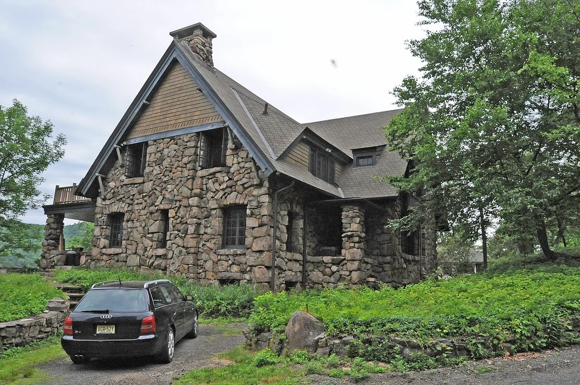 BUILT IN 1911 BY J. PIERPONT MORGAN AND DESIGNED BY GROSVENOR ATTERBURY OF NEW YORK CITY