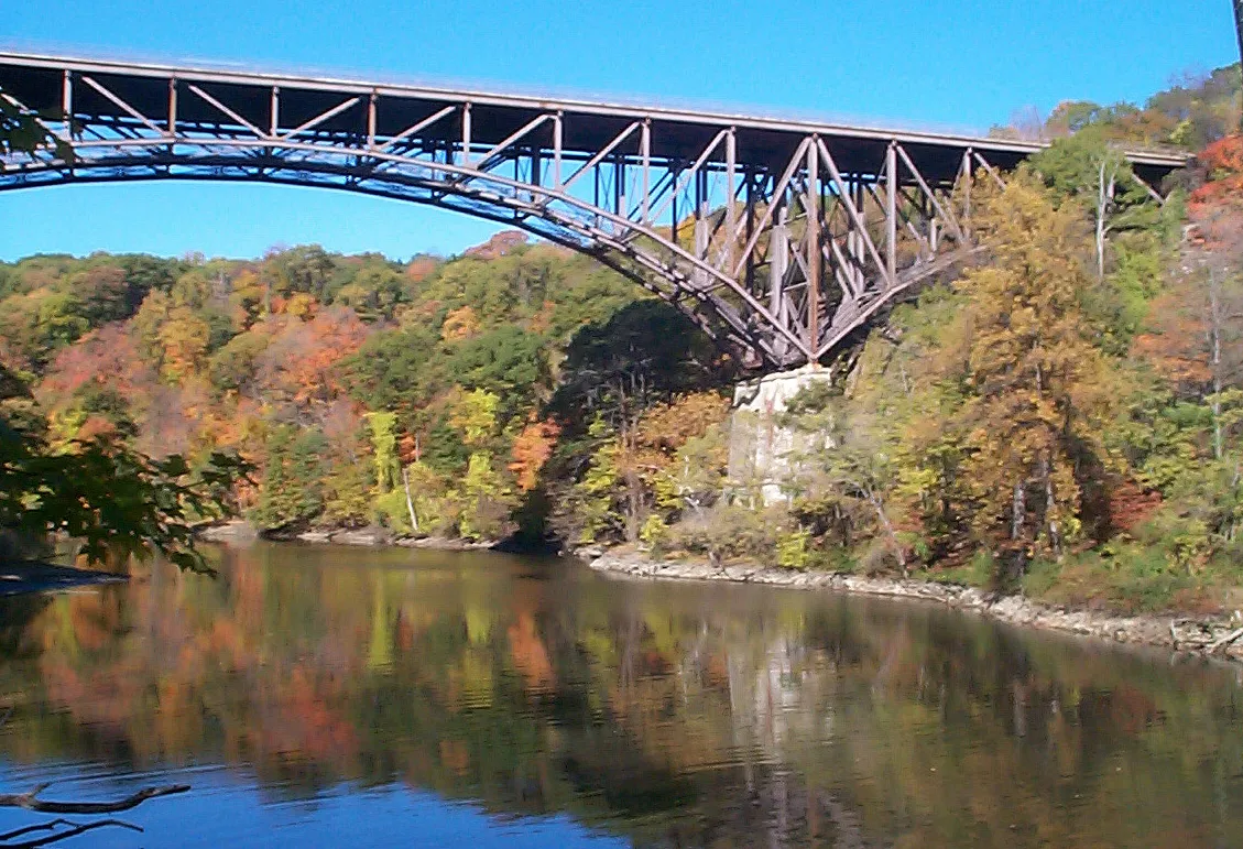 The US Route 9W bridge over Popolopen Creek