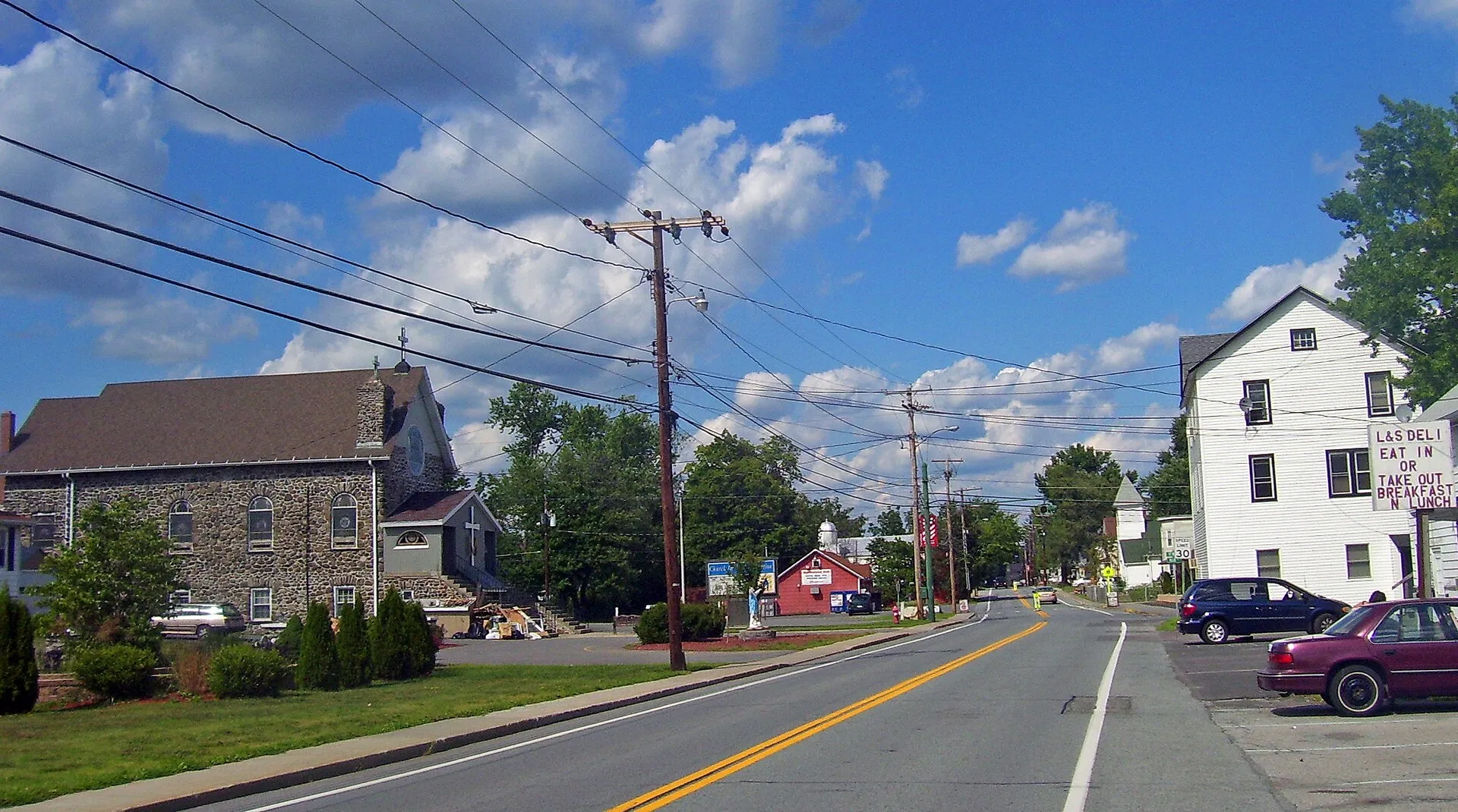 View north along NY 208 in Maybrook , NY, USA
