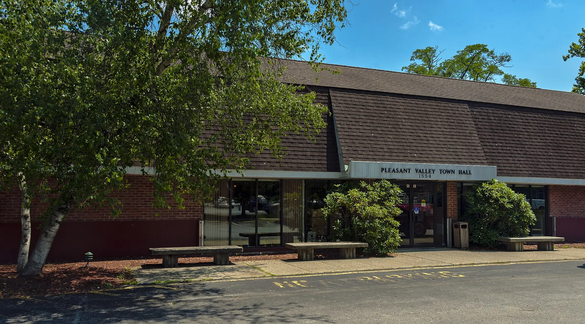 Town hall, Pleasant Valley, NY, USA