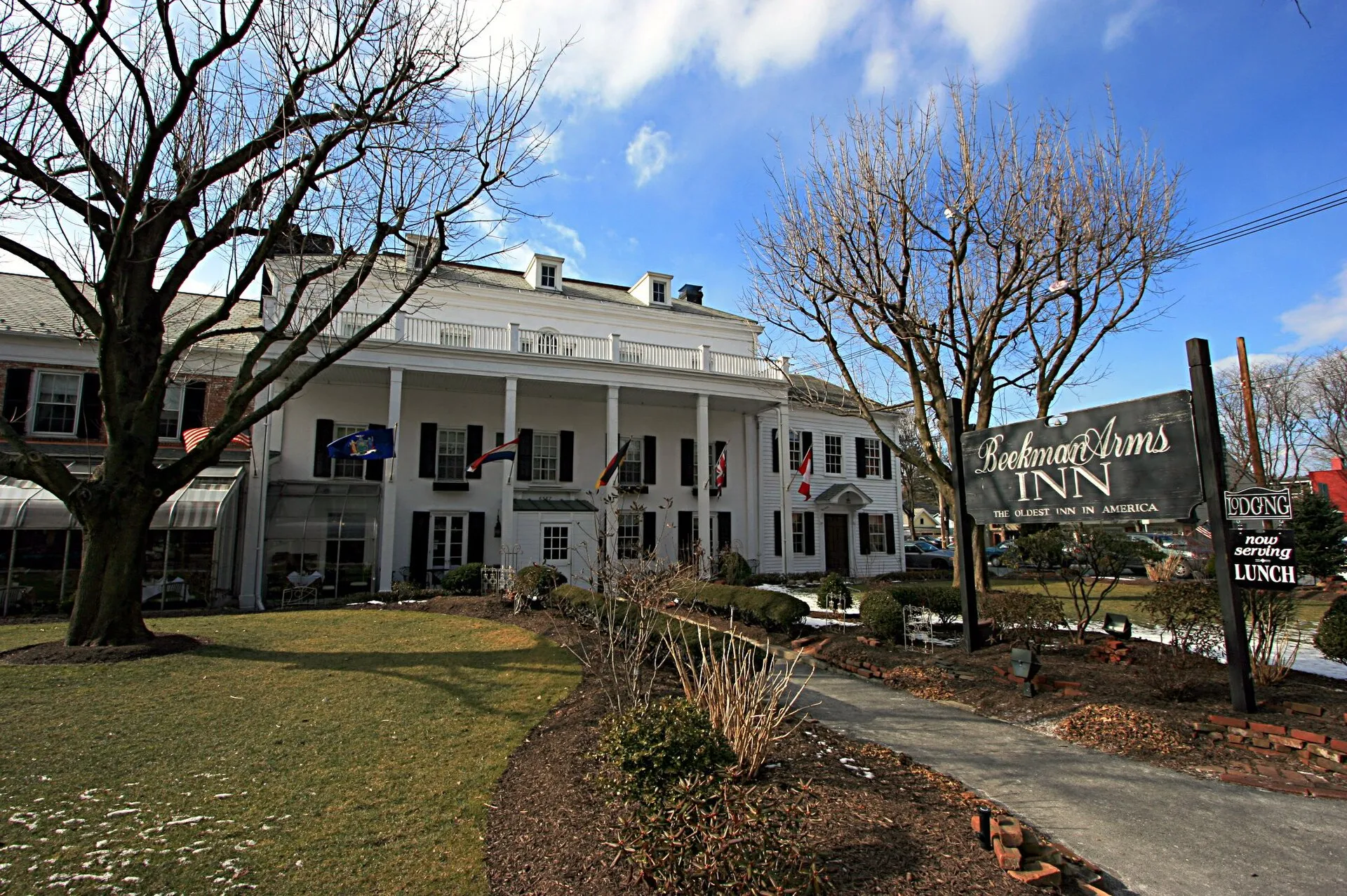 Photograph of the "Beekmans Arms" in the Village of Rhinebeck, Dutchess County, New York, USA. The Beekmans Arms Inn claims to be the old