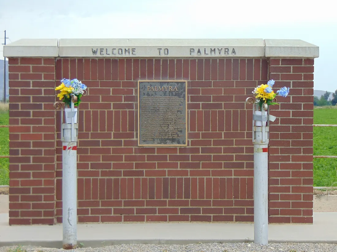 The Welcome Palmyra sign &amp; plaque at the south end of Palmyra Drive, just north of West 5950 South, in Palmyra, Utah, June 2016