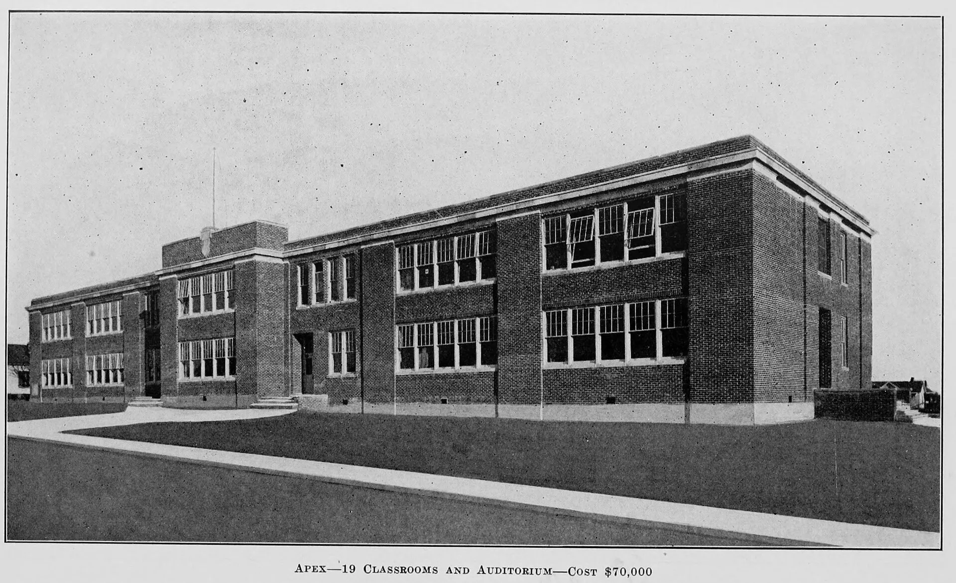 From the 1920-1922 Biennial Report of the Superintendent of Public Instruction of North Carolina, available here: digital.ncdcr.gov/u?/p249901coll22,434160 We don't know much about this school. If you recognize it, or if