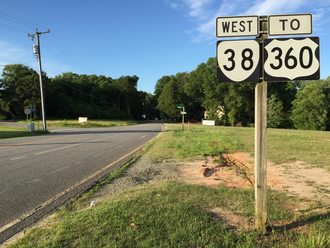 VA-38 at Virginia Street in Amelia Court House