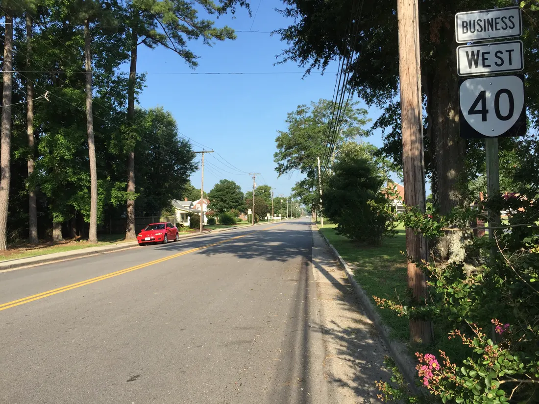 The VA-40 Business / US-301 crossroads in Stony Creek