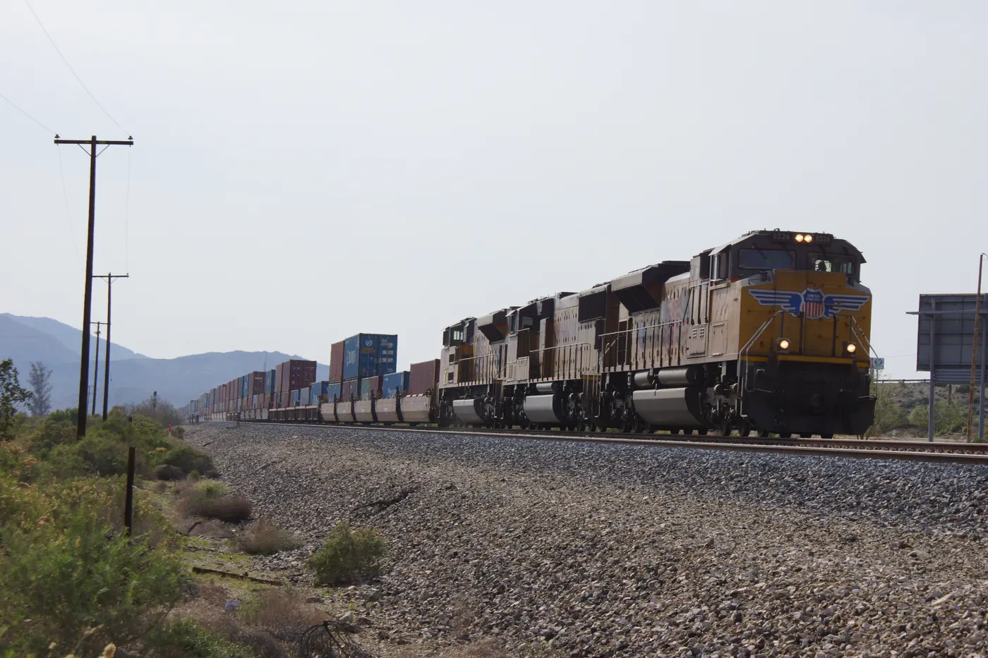 2014: Union Pacific 8546 freight train running slow down the Cabazon Grade, Cabazon
