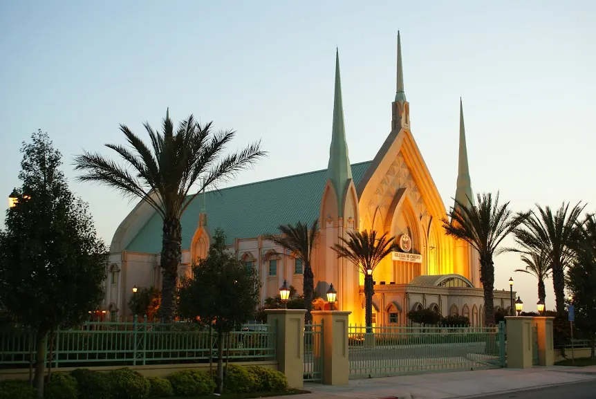 Iglesia Ni Cristo worship building in Montclair
