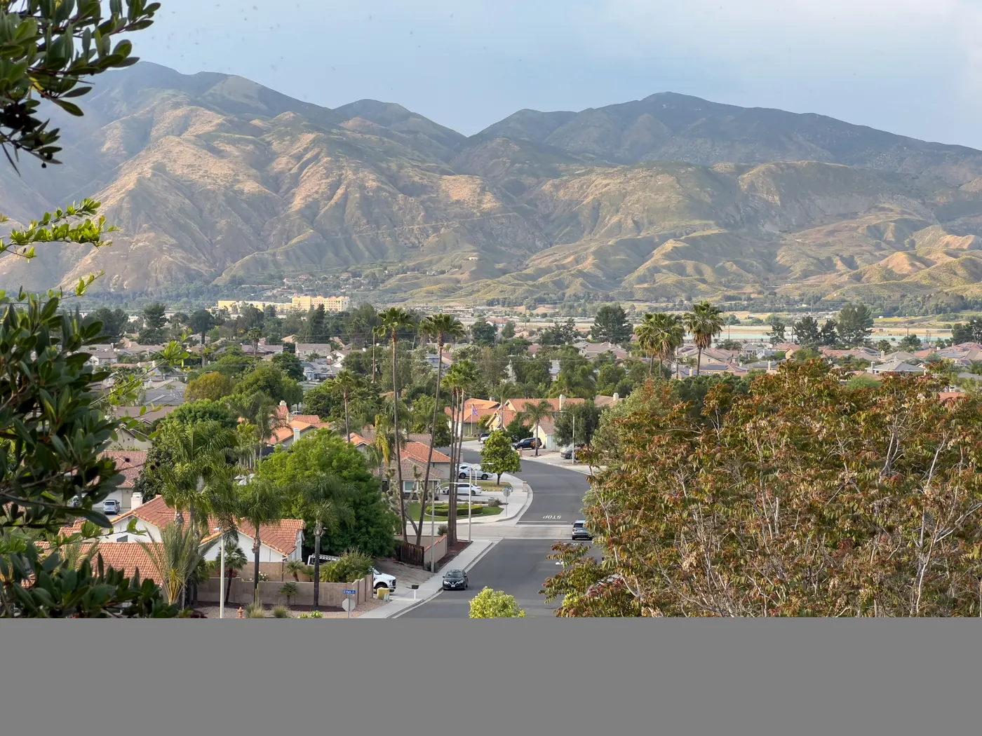 San Jacinto neighborhood with San Jacinto Mountains backdrop