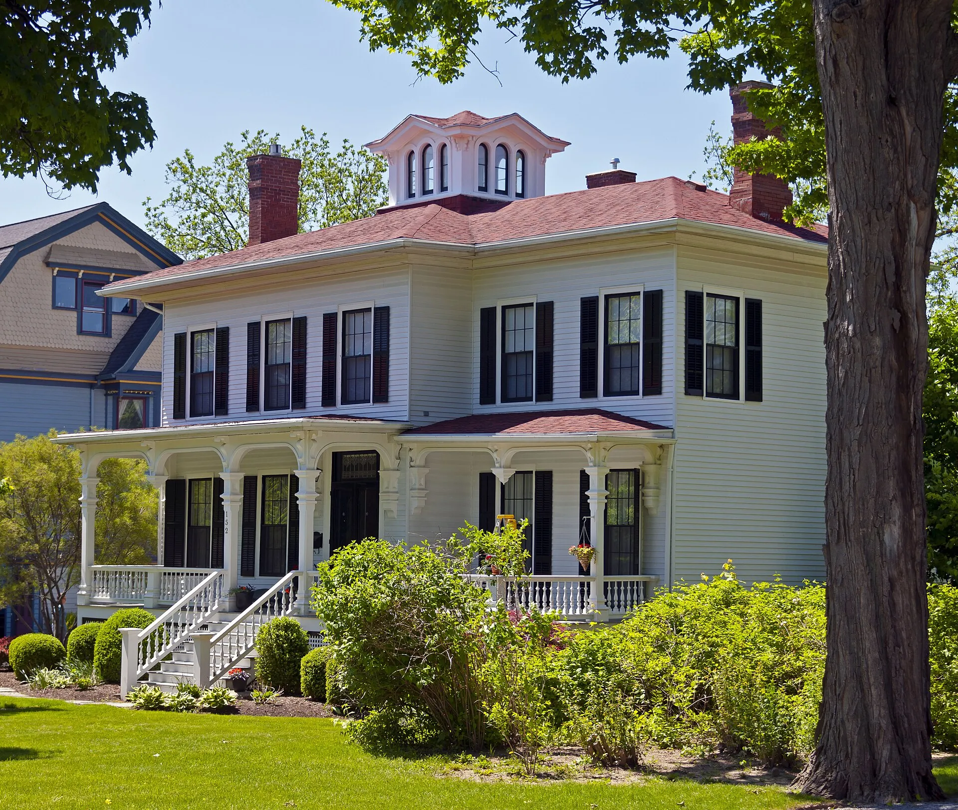 152 N Main Street Canandaigua NY