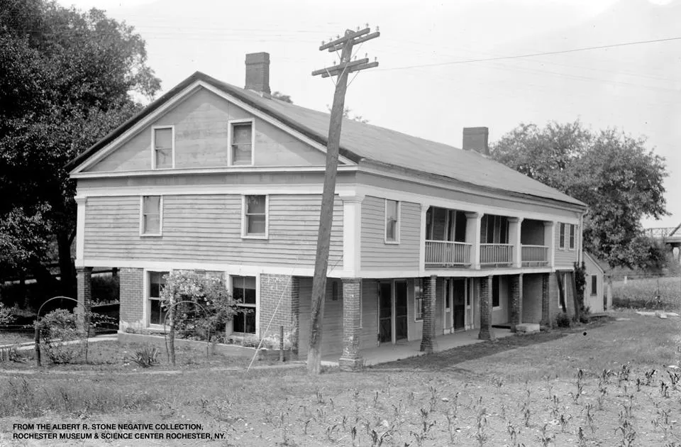 Richardson's Canal House in Pittsford in 1922, by Albert R. Stone