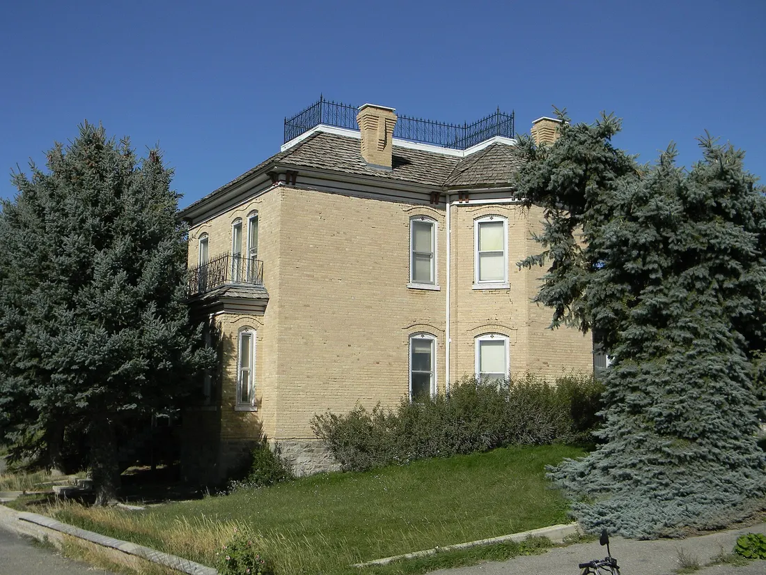 View of the vernon 02 john c sharp house vernon area