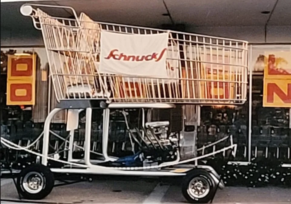 Former Schnucks Market at Lindbergh & Manchester - Kirkwood, Missouri, Fall 1986