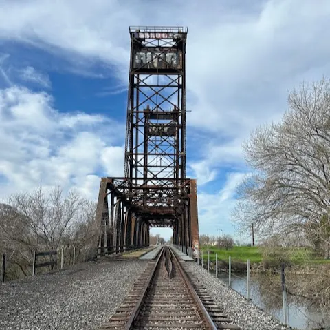 The Mossdale lift bridge in Lathrop, looking west.