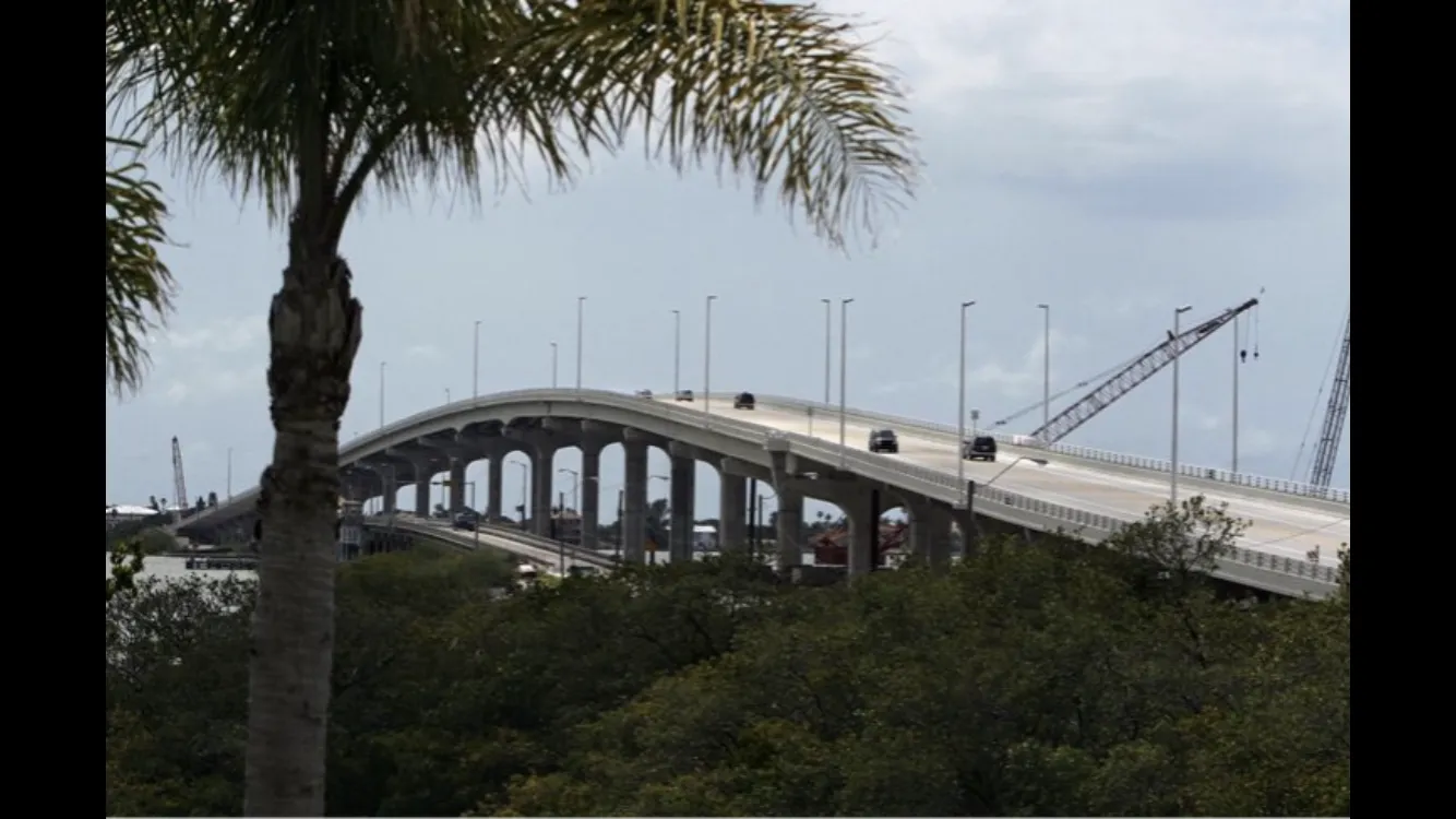 The Belleair Causeway bridge, connecting the Sand Key barrier island (including Belleair Shore) to the mainland.
