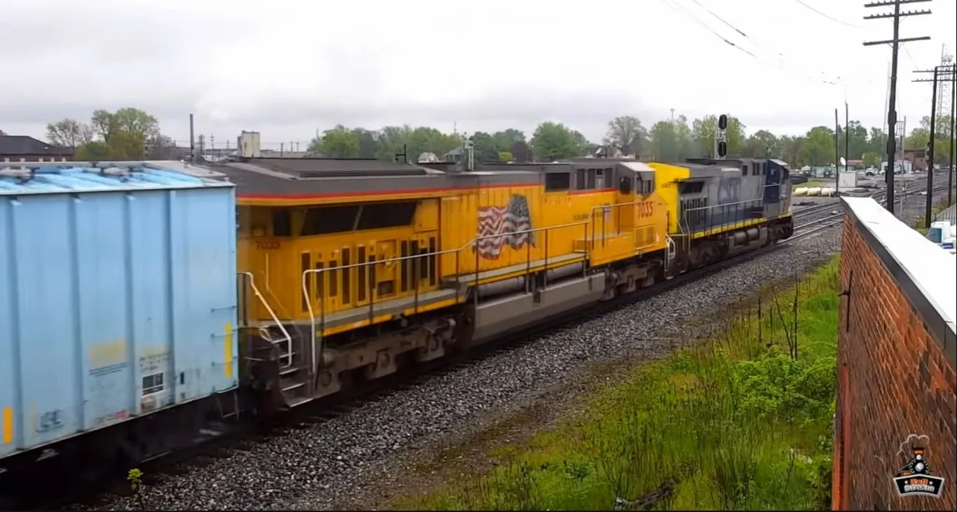 Fostoria, CSX, UP.
