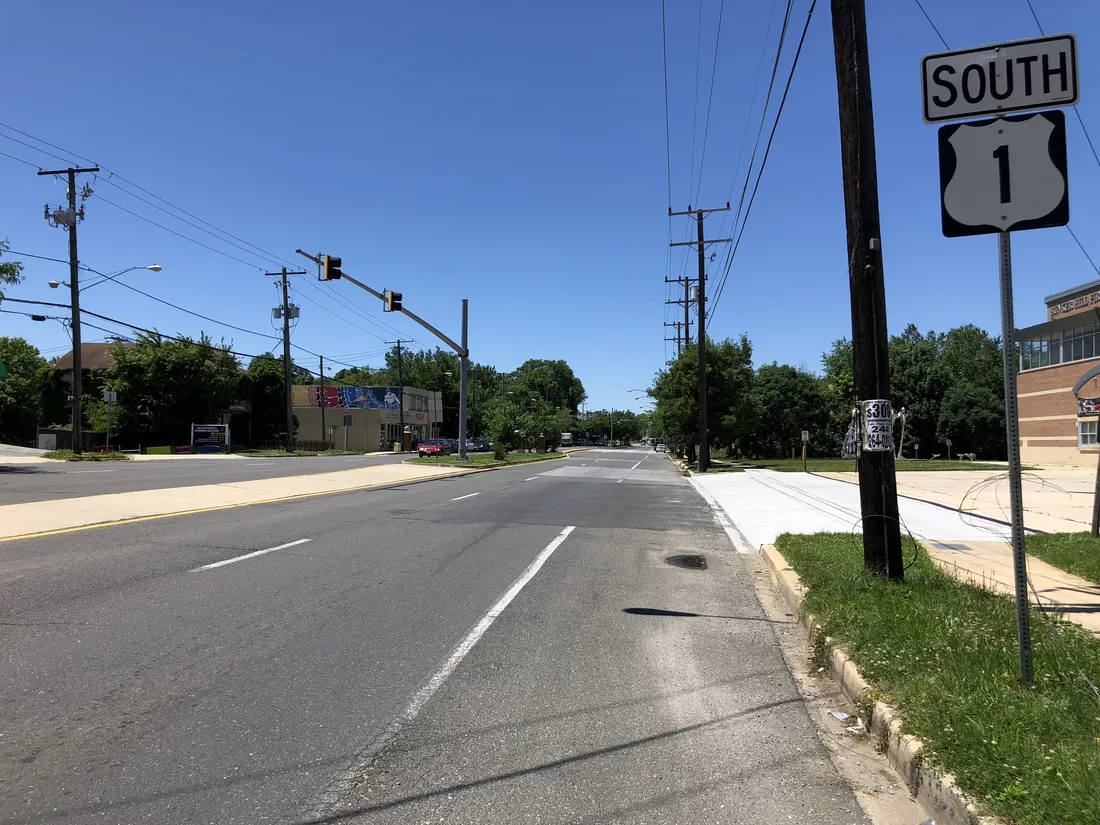 View south along U.S. Route 1 (Rhode Island Avenue) just south of Maryland State Route 208 (38th Street) in Brentwood, Prince George's County, Maryland