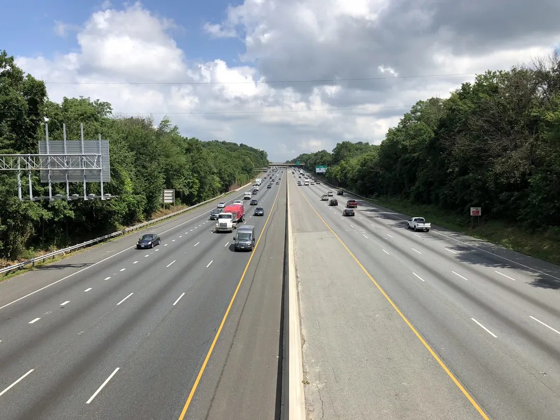 View north along Interstate 95 and Interstate 495 (Capital Beltway) from the overpass for Glenarden Parkway in Glenarden, Prince George's County, Maryland