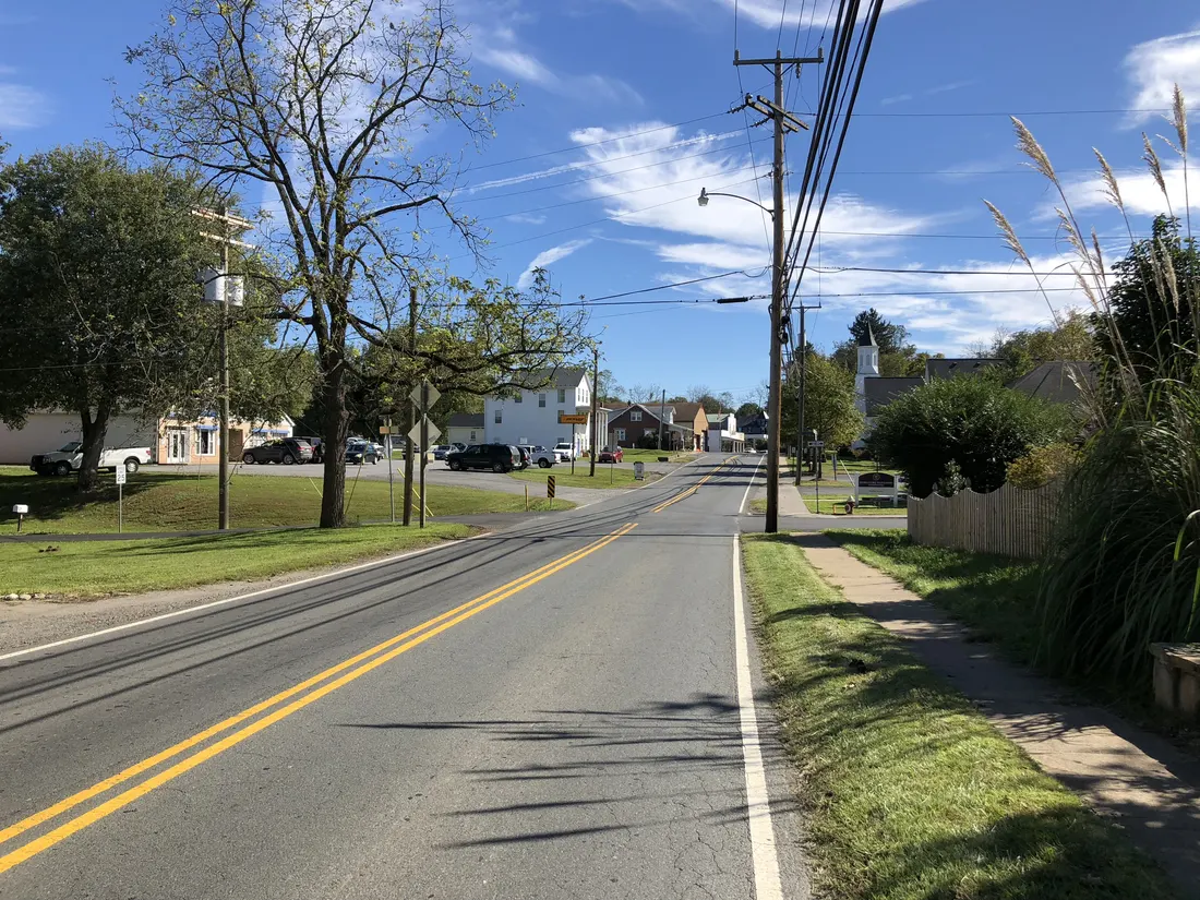 View east along Virginia State Route 7 Business (Colonial Highway) just west of Rogers Street in Hamilton, Loudoun County, Virginia