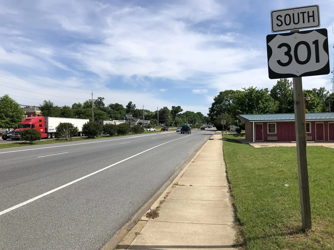 View south along U.S. Route 301 (Crain Highway) just south of Maryland State Route 6 (Port Tobacco Road/Charles Street) in La Plata, Charles County, Maryland