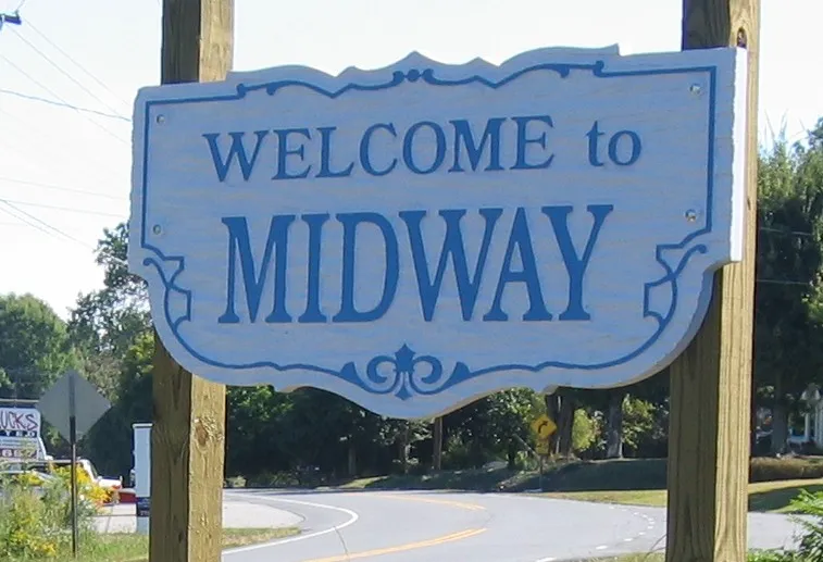 Midway welcome sign